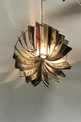 Glück, Eva_D Leuchte_Kunstbuch mit Metallring_front 1_gym11_2014-15.jpg