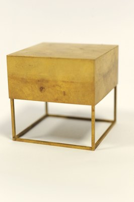 Sigge, Pauline_Leuchten Hocker Box Modul-Objekt_Messing gelötet Workshop Dt. Museum_gym11_2014-15.JPG